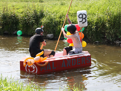 Badewannenrennen auf der Wurm Geilenkirchen Würm