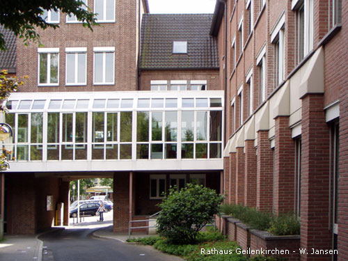Rathaus Geilenkirchen - Ansicht Martin-Heyden-Straße