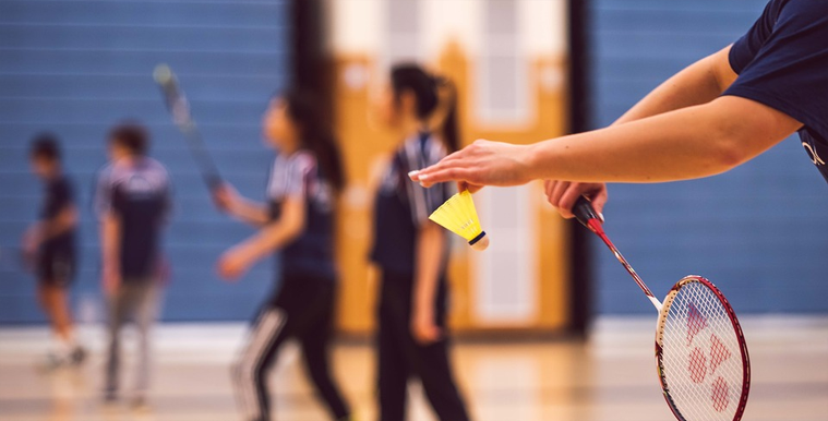 Badminton