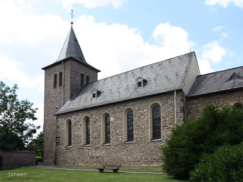 Nikolauskirche Millen