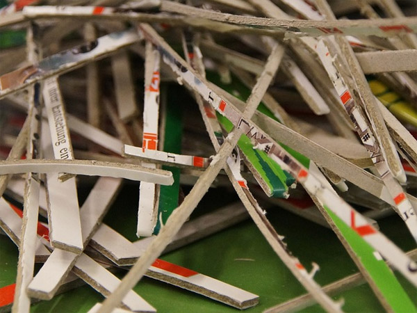 Rennmaus Nagematerial Pappe Karton